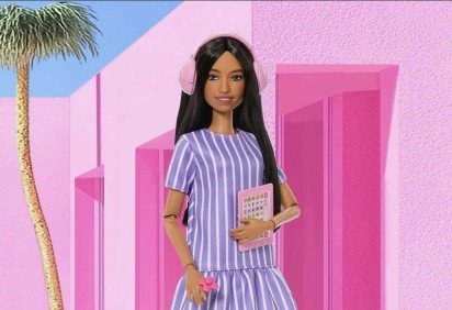 Mattel anuncia lan&ccedil;amento de boneca que representa as pessoas dentro do Transtorno do espectro Autista. Brinquedo chega ao Brasil em julho de 2026  -  (crédito: Reprodução/Mattel)