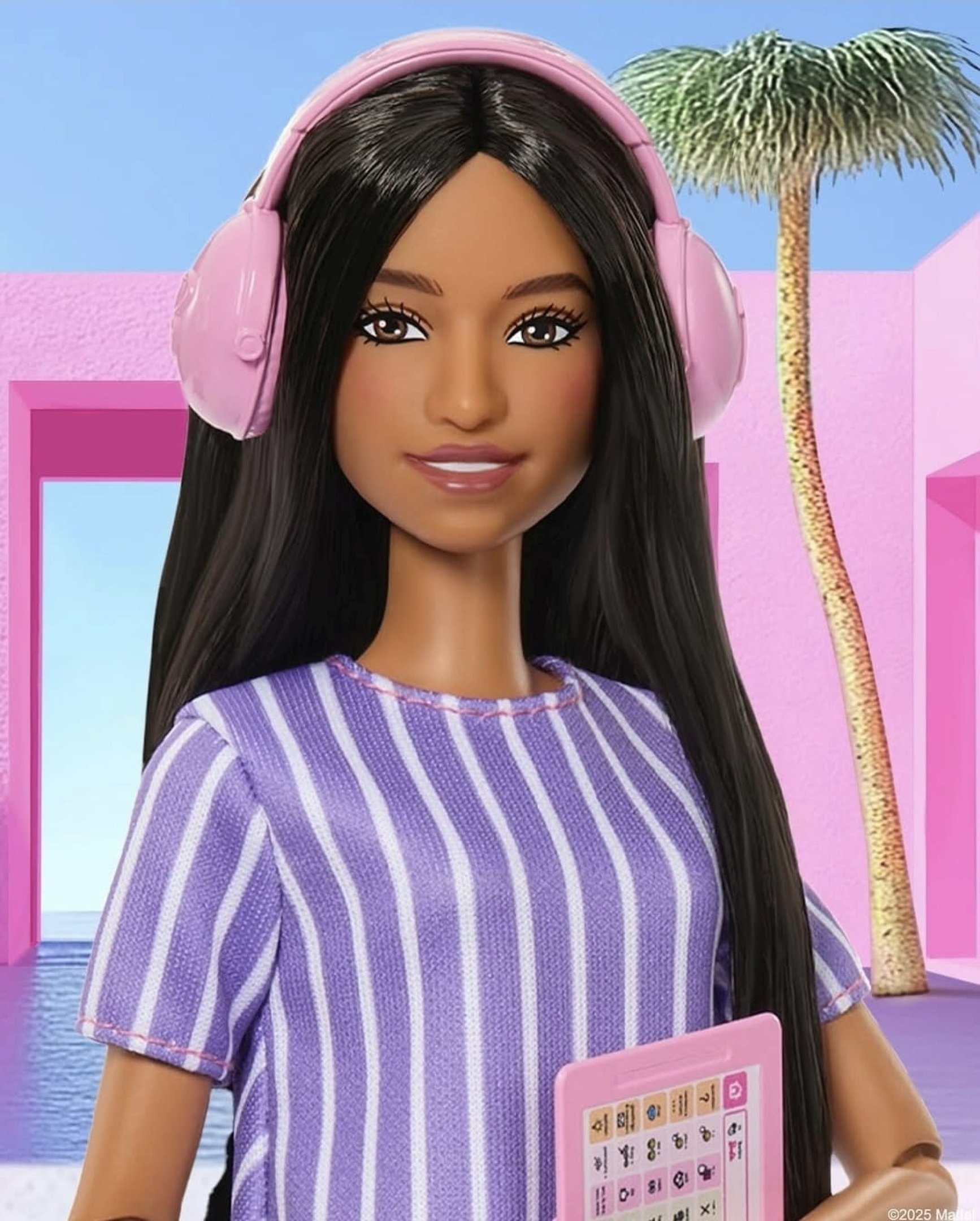 Mattel anuncia lan&ccedil;amento de boneca que representa as pessoas dentro do Transtorno do espectro Autista. Brinquedo chega ao Brasil em julho de 2026 