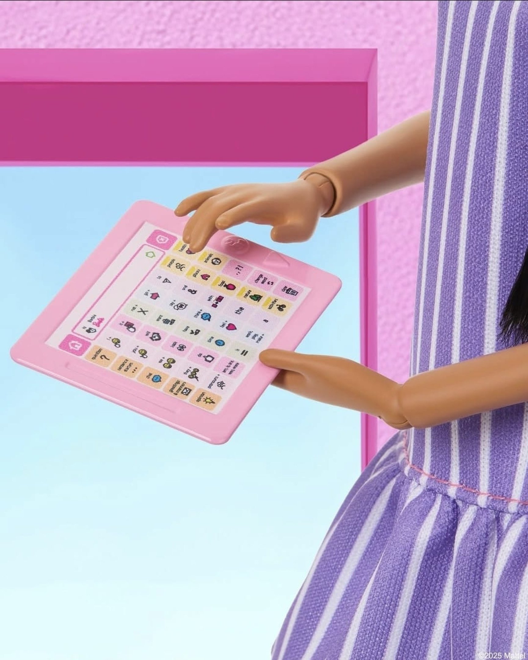 Mattel anuncia lan&ccedil;amento de boneca que representa as pessoas dentro do Transtorno do espectro Autista. Brinquedo chega ao Brasil em julho de 2026 