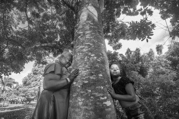 Exposição fotográfica apresenta registros de mulheres, lideranças femininas, que lutam por suas terras
     -  (crédito:  Ana Mendes/Imagens Humanas)