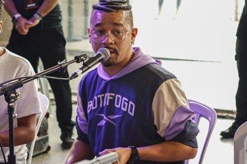 Breno Alves anima o samba no Espelunca -  (crédito: João Pedro Carvalho - CB/DA Press)