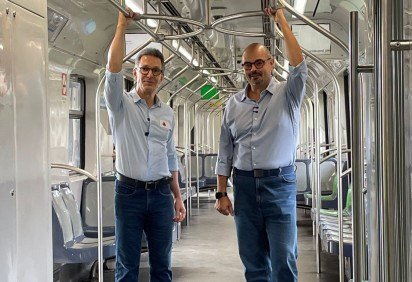 Ao lado de Romeu Zema, durante teste operacional da Estação de metrô Novo Eldorado, Simões defendeu união da direita na eleição estadual -  (crédito: Denys Lacerda/EM/D.A Press)