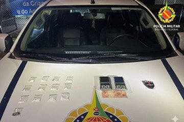 Adolescente é apreendido por tráfico de drogas no Paranoá -  (crédito: PMDF/Divulgação)