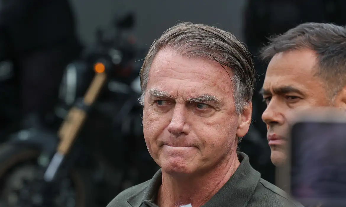 A defesa de Jair Bolsonaro alegou que o ruído chegou a causar um desconforto de forma extrapolante, podendo afetar a saúde e a integridade física do ex-mandatário. -  (crédito: Fabio Rodrigues-Pozzebom/Agência Brasil)