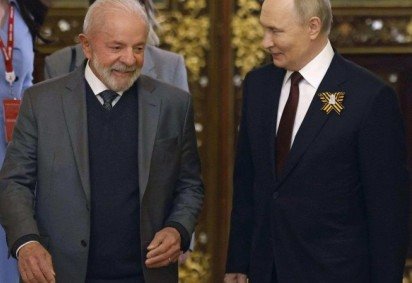 Os dois chefes de Estado também falaram sobre a necessidade de manter a coordenação diplomática em fóruns multilaterais, como a ONU e o grupo do Brics -  (crédito: Maxim Shemetov/AFP) -Os dois chefes de Estado também falaram sobre a necessidade de manter a coordenação diplomática em fóruns multilaterais, como a ONU e o grupo do Brics -  (crédito: Maxim Shemetov/AFP)