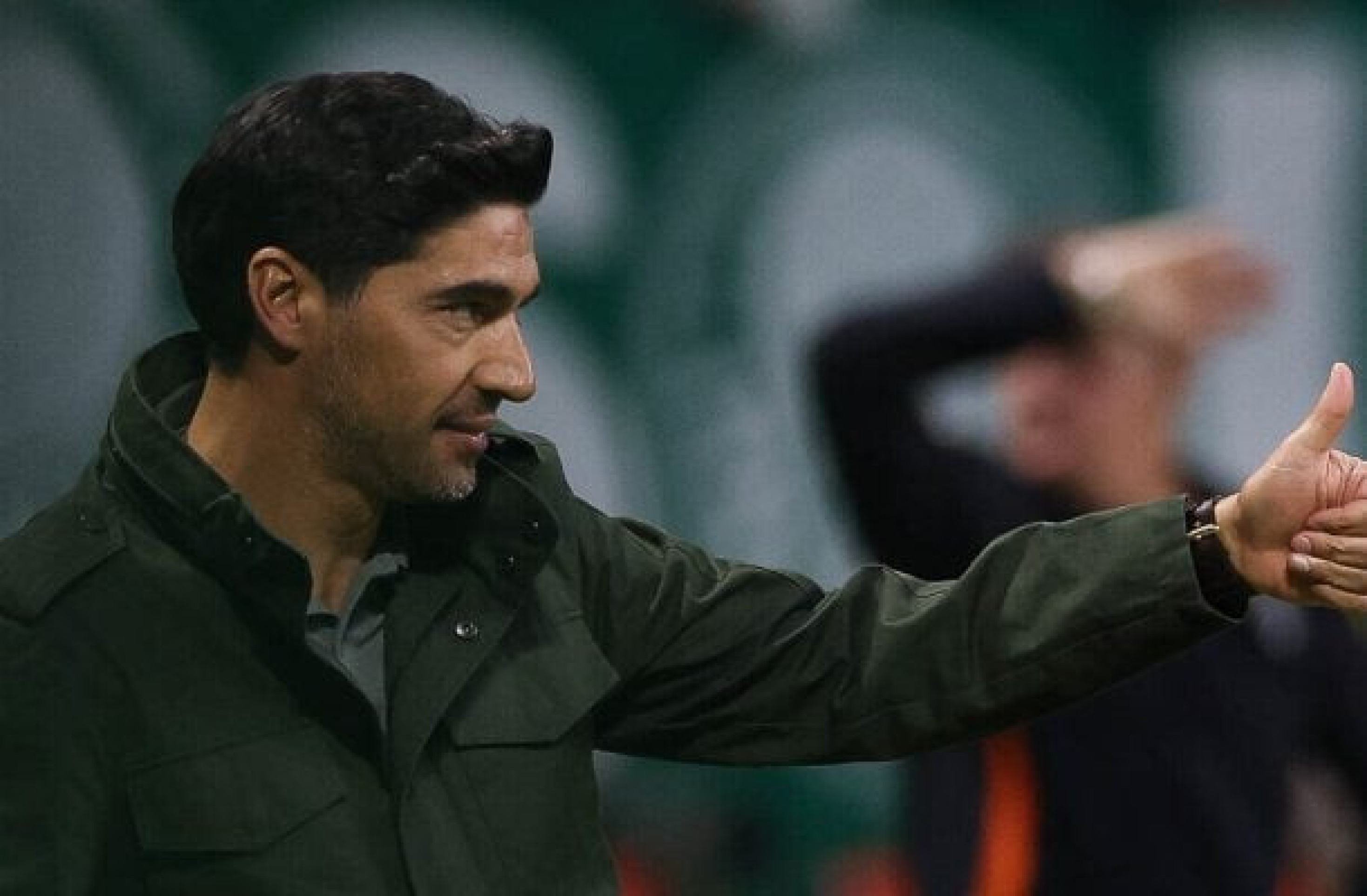 Abel Ferreira afirmou ter admiração por Weverton e outros jogadores que ganharam a Libertadores sob o seu comando -  (crédito: Foto: Cesar Greco / Palmeiras)