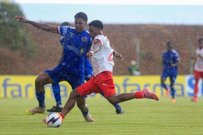 Canaã levou goleada em tarde inspirada dos garotos do RB Bragantino - (crédito: Fernando Roberto/Red Bull Bragantino) Canaã levou goleada em tarde inspirada dos garotos do RB Bragantino - (crédito: Fernando Roberto/Red Bull Bragantino)