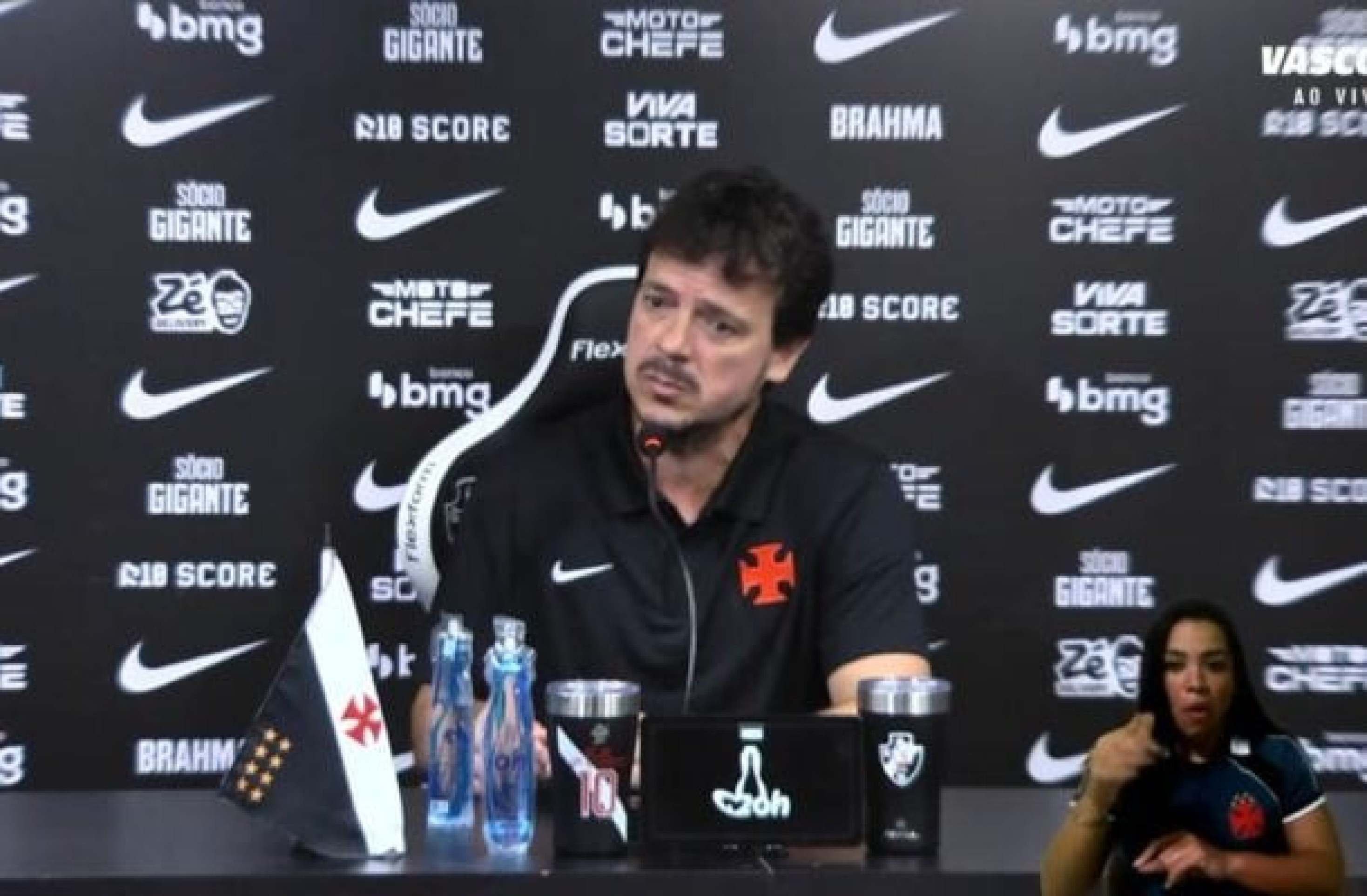 Fernando Diniz diz que jovem vai valer muito mais -  (crédito: Foto: Reprodução Vasco TV)