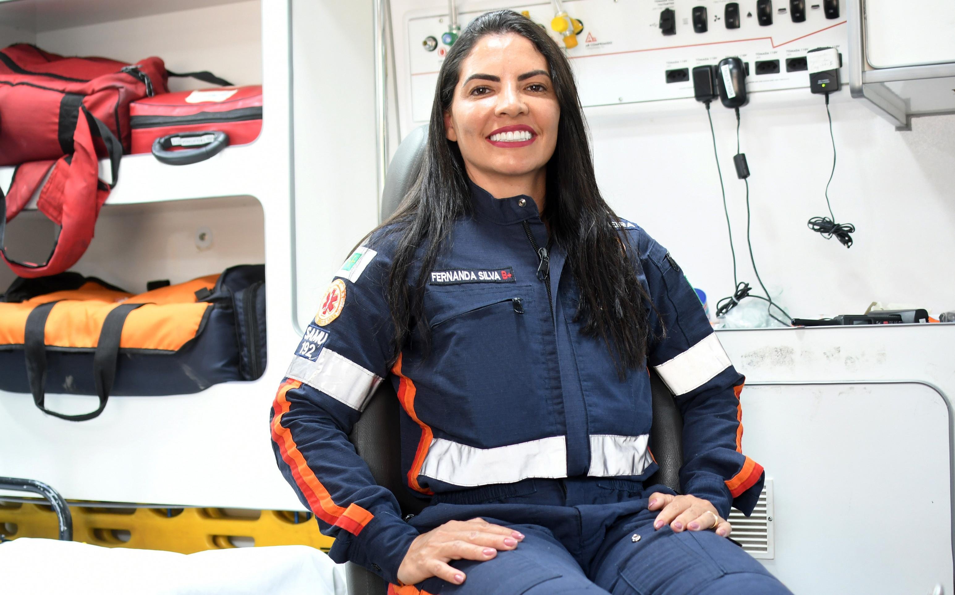 Fernanda afirma que &eacute; apaixonada pela profiss&atilde;o