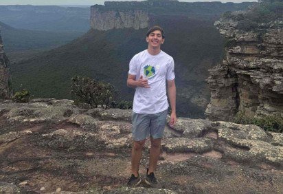 O pernambucano Caio Silva Braga, de 18 anos, natural do Recife, alcançou a pontuação máxima na redação do Enem 2025 -  (crédito: Reprodução/Arquivo Pessoal)