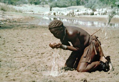 Pastor da Namíbia, na África: para Nações Unidas, resolver a emergência hídrica é questão de justiça social  -  (crédito: UN Photo/Alon Reininger) -Pastor da Namíbia, na África: para Nações Unidas, resolver a emergência hídrica é questão de justiça social  -  (crédito: UN Photo/Alon Reininger)