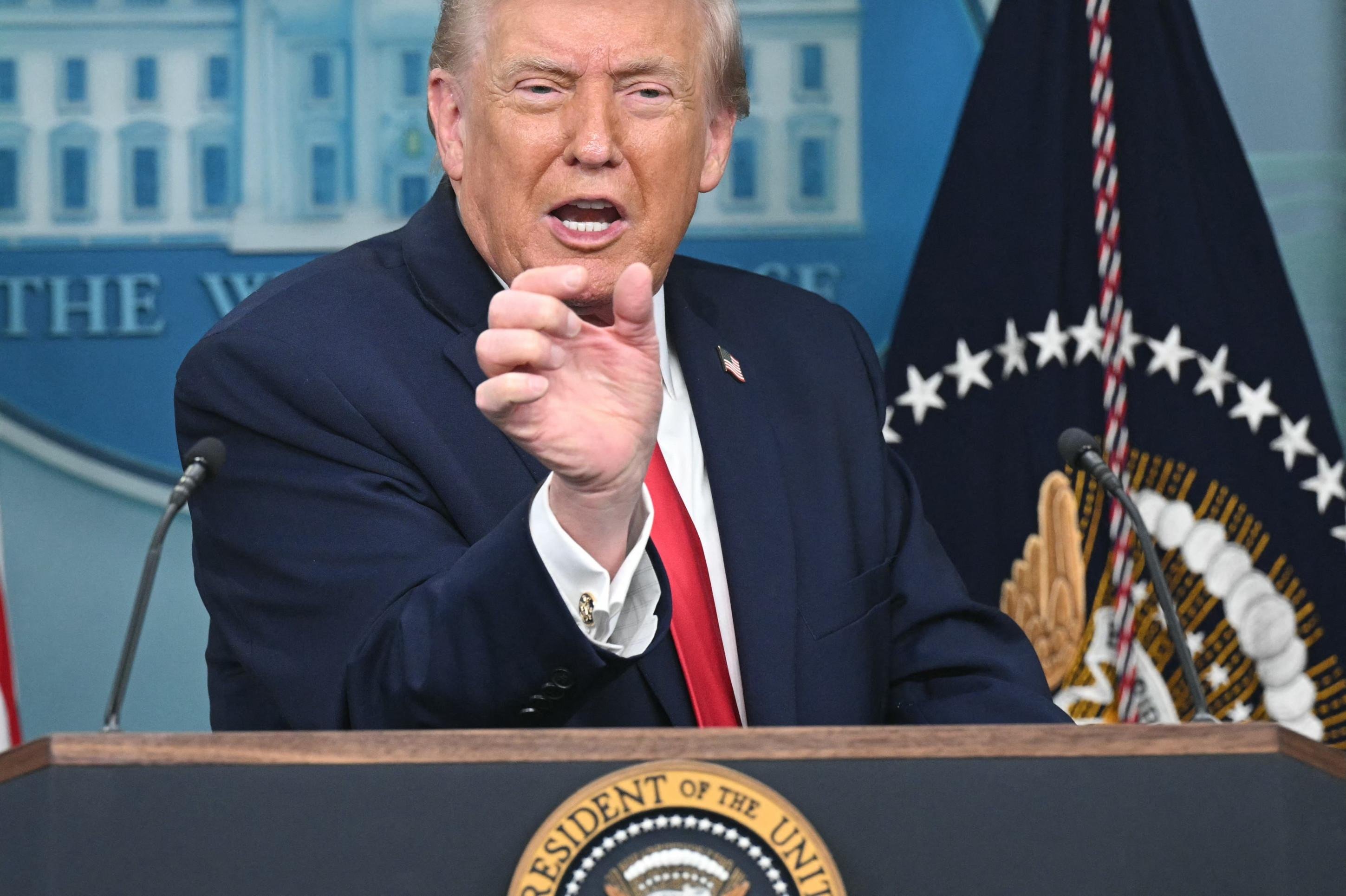 Trump completa um ano de novo mandato com foco na Groenlândia