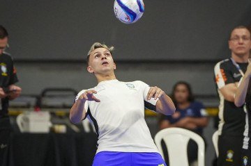 O pivô Vinícius Rocha é um dos remanescentes das conquistas continentais em 2017 e 2024 - (crédito: Joilson Marconne/CBF) O pivô Vinícius Rocha é um dos remanescentes das conquistas continentais em 2017 e 2024 - (crédito: Joilson Marconne/CBF)