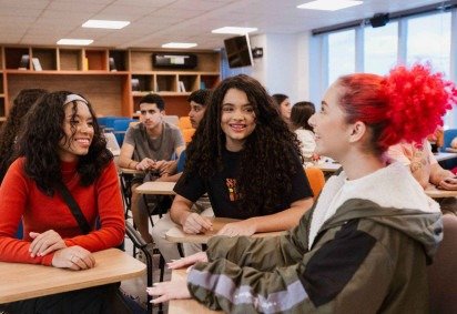 O IDP projeta dobrar, até 2026, o número de estudantes em intercâmbio internacional, passando de 50 para 100 alunos em universidades no exterior -  (crédito: Divulgação/IDP)