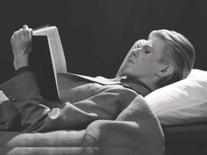 Leitor voraz, Bowie encontrou na literatura parte essencial do seu processo criativo -  (crédito: Reprodução )