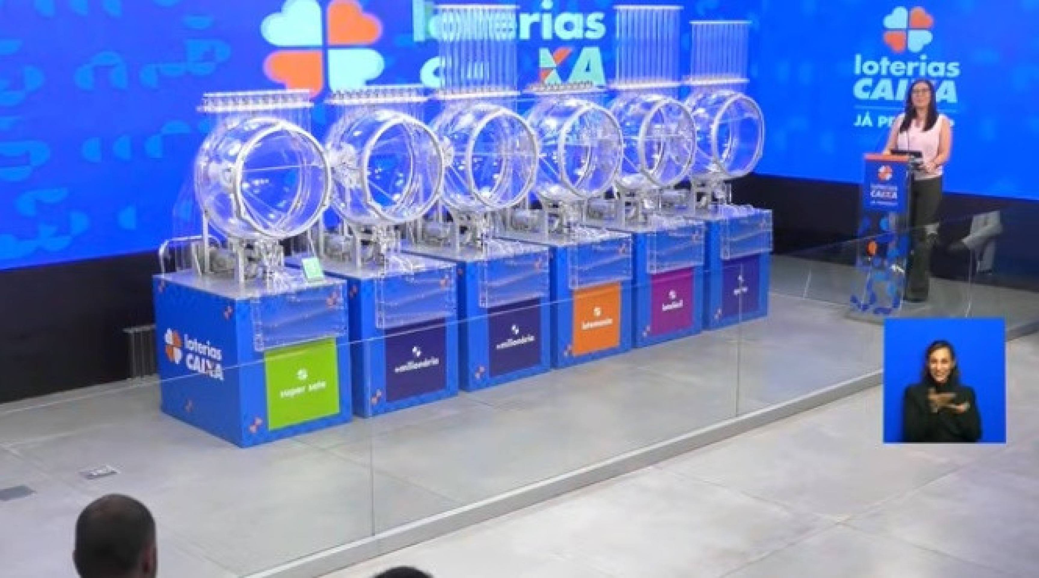 Acompanhe o sorteio das loterias desta quarta - (crédito: Reprodução/YoutubeCaixa) Acompanhe o sorteio das loterias desta quarta - (crédito: Reprodução/YoutubeCaixa)