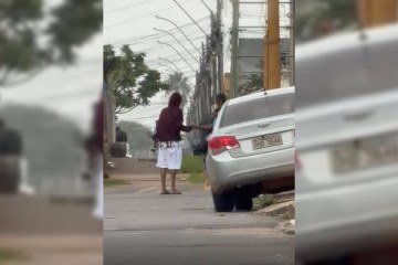 Após a venda, os suspeitos seguiram para Ceilândia e se reuniram em um ponto conhecido pelo intenso tráfico de drogas na região -  (crédito: Divulgação/PCDF)