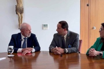 Lula fez o anúncio em reunião com o presidente da Andifes, José Geraldo Ticineli (foto) e do Conif - (crédito: Divulgação / Ministério da Educação) Lula fez o anúncio em reunião com o presidente da Andifes, José Geraldo Ticineli (foto) e do Conif - (crédito: Divulgação / Ministério da Educação)