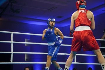 Aos 25 anos, a carioca Rebeca Lima (de azul) é campeã mundial em Liverpool da categoria 60kg e um dos principais nomes da nova geração dos ringues do Brasil - (crédito: World Boxing/Divulgação) Aos 25 anos, a carioca Rebeca Lima (de azul) é campeã mundial em Liverpool da categoria 60kg e um dos principais nomes da nova geração dos ringues do Brasil - (crédito: World Boxing/Divulgação)