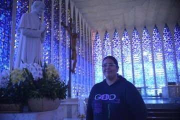 'O azul, que lembra o céu, cria um clima de oração e nos aproxima de Deus', afirma Juliete Pires. - (crédito: Ed Alves/CB/DA Press) 'O azul, que lembra o céu, cria um clima de oração e nos aproxima de Deus', afirma Juliete Pires. - (crédito: Ed Alves/CB/DA Press)