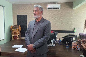 Liomar Torres, advogado de defesa, diz que Amanda voltou atrás na confissão, mantendo apenas que tinha um relacionamento com Marcos - (crédito: Darcianne Diogo/CB/D.A Press) Liomar Torres, advogado de defesa, diz que Amanda voltou atrás na confissão, mantendo apenas que tinha um relacionamento com Marcos - (crédito: Darcianne Diogo/CB/D.A Press)