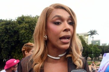 'Não há registro transparente da cessão da aeronave como doação estimável em dinheiro ou como despesa eleitoral', escreveu Erika no pedido
- (crédito: Ed Alves/CB/DA Press) 'Não há registro transparente da cessão da aeronave como doação estimável em dinheiro ou como despesa eleitoral', escreveu Erika no pedido
- (crédito: Ed Alves/CB/DA Press)