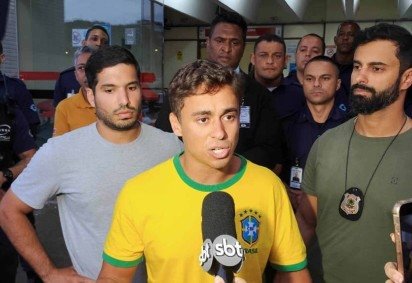 Nikolas Ferreira concede entrevista no Hospital de Base -  (crédito: Vitoria Torres/CB/DA Press) -Nikolas Ferreira concede entrevista no Hospital de Base -  (crédito: Vitoria Torres/CB/DA Press)