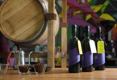 Vinho gaúcho e café mineiro: o primeiro café do Brasil maturado em barrica de Merlot -  (crédito: Uai Turismo) -Vinho gaúcho e café mineiro: o primeiro café do Brasil maturado em barrica de Merlot -  (crédito: Uai Turismo)