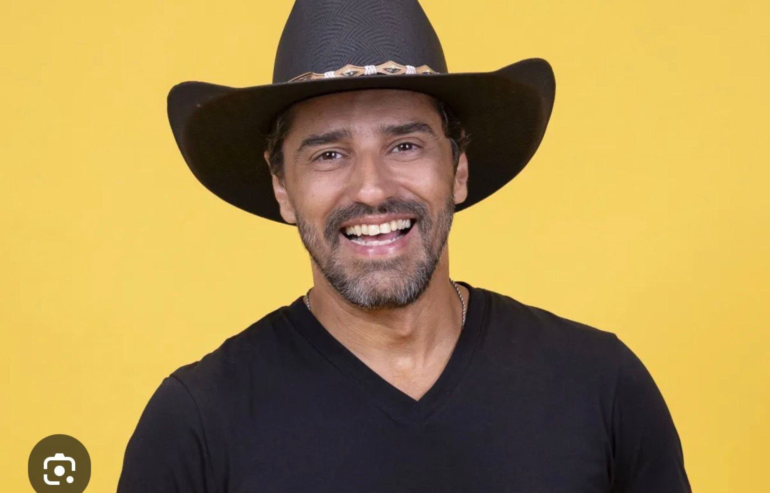 Confinado no BBB, Alberto Cowboy pode ter cachê confiscado para pagamento de processos no valor de 200 mil reais