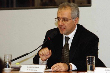 Kandir fez parte de diversos órgãos da administração da Gol ao longo dos últimos 20 anos
- (crédito: Elza Fiúza/ABr) Kandir fez parte de diversos órgãos da administração da Gol ao longo dos últimos 20 anos
- (crédito: Elza Fiúza/ABr)