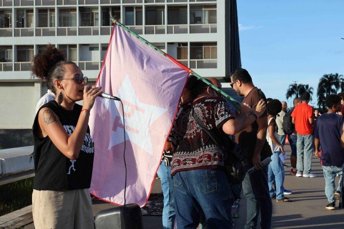 26/01/2026 Bruna Gaston CB/DA Press. Manifestação na Rodoviária doPlano Piloto contra o Ibanes e Celina.
- (crédito: Bruna Gaston CB/DA Press) 26/01/2026 Bruna Gaston CB/DA Press. Manifestação na Rodoviária doPlano Piloto contra o Ibanes e Celina.
- (crédito: Bruna Gaston CB/DA Press)