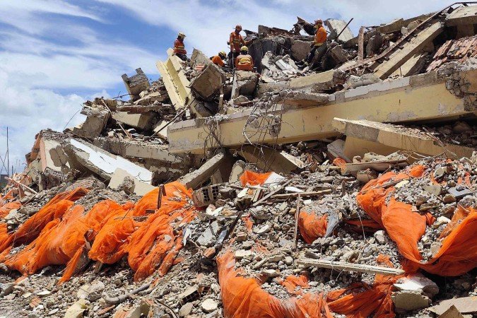 26/01/2026 - Ed Alves/CB/DA Press. Cidades. CBMDF faz treinamento em escombros no antigo Hotel Torre Palace. - (crédito: Ed Alves/CB/DA Press) 26/01/2026 - Ed Alves/CB/DA Press. Cidades. CBMDF faz treinamento em escombros no antigo Hotel Torre Palace. - (crédito: Ed Alves/CB/DA Press)