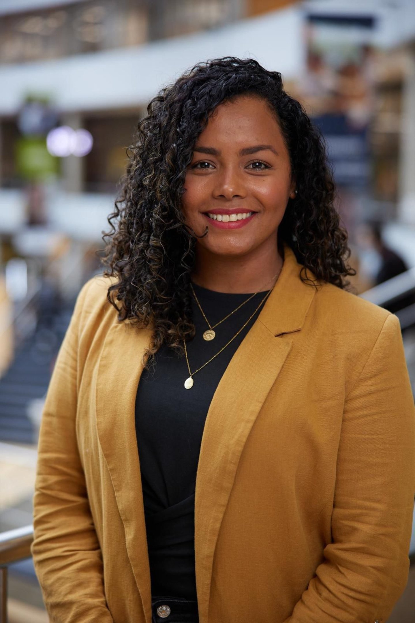 A carioca que saiu da favela e entrou na Universidade de Haia (Holanda) como professora