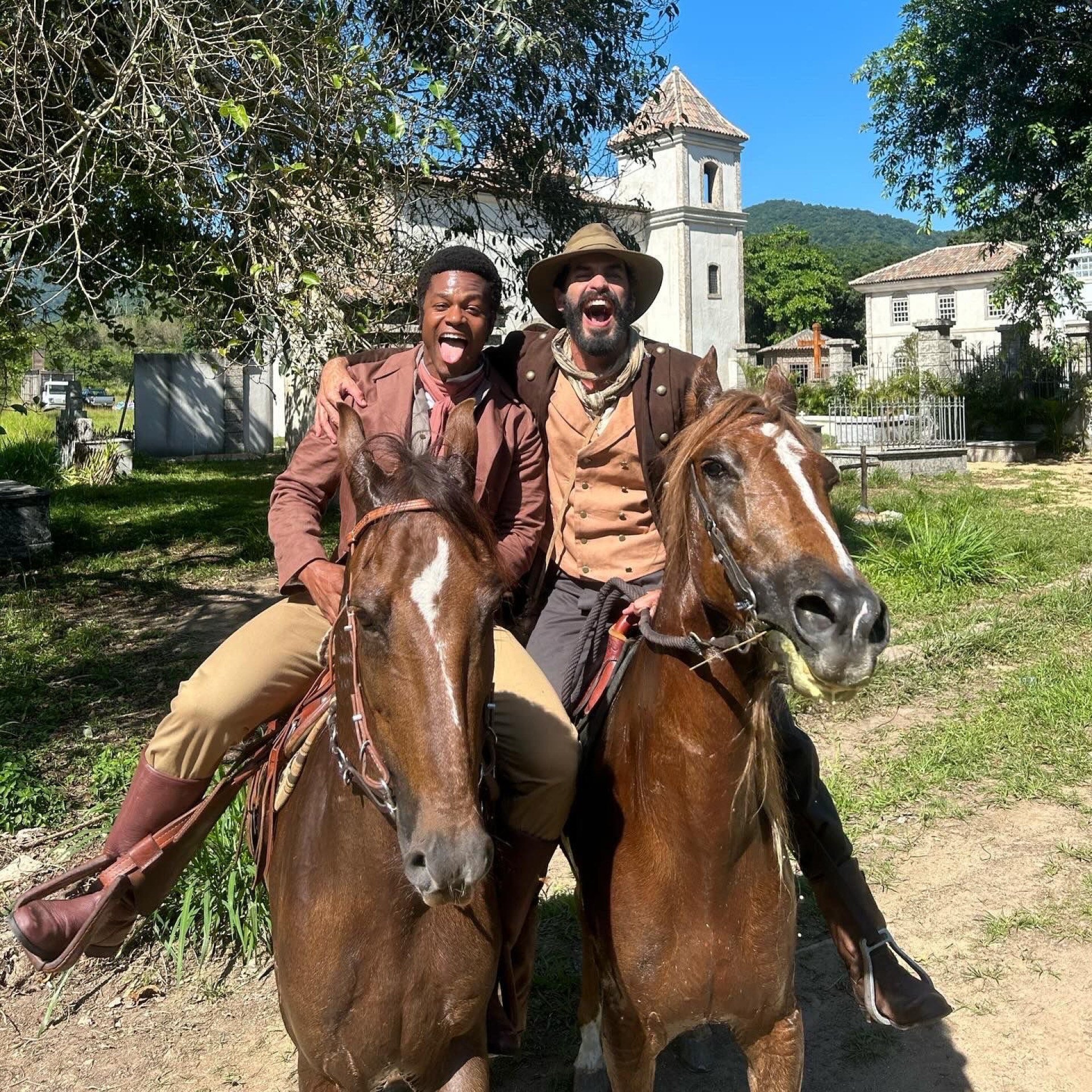 David J&uacute;nior e Nikolas Antunes em  cena de 