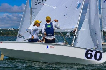 Entre regatas e preparação, o casal mantém a rotina de competição mesmo durante a gestação de Juliana.