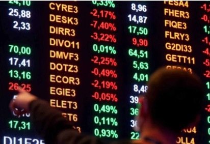 Moeda acelerou o ritmo de perdas na reta final dos negócios, com a diminuição da aversão ao risco no exterior -  (crédito: Bolsa de São Paulo - B3/Divulgação ) -Moeda acelerou o ritmo de perdas na reta final dos negócios, com a diminuição da aversão ao risco no exterior -  (crédito: Bolsa de São Paulo - B3/Divulgação )