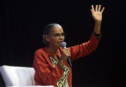 Ao deixar o comando do ministério, na quarta-feira (1º/4), Marina afirmou que segue indefinido o cargo para qual deseja disputar nas eleições de outubro. Questionada sobre isso, ela limitou-se a dizer estar 