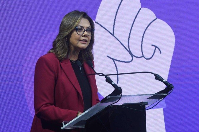 Senadora Leila do V&ocirc;lei: "O Brasil aprendeu a proteger patrim&ocirc;nio, mas ainda n&atilde;o aprendeu a proteger mulheres"
