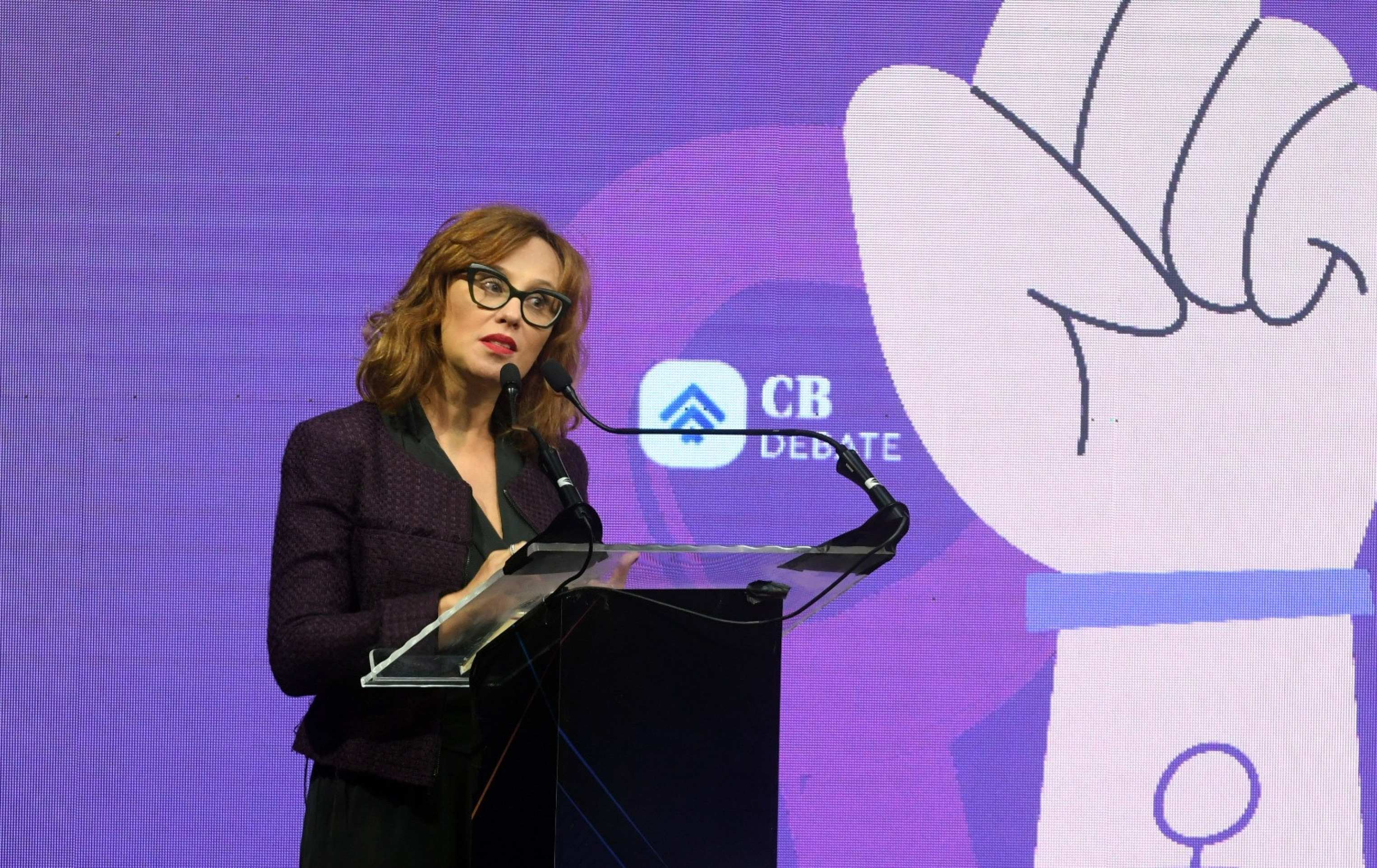 Professora destaca que as mulheres precisam confiar nas instituições 