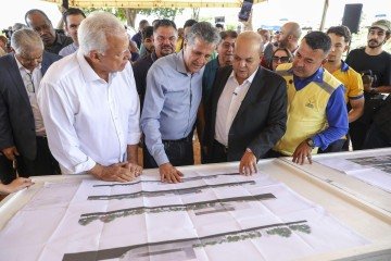 GDF vai investir R$ 165 mi na construção do Hospital de São Sebastião
- (crédito: LUCIO BERNARDO JR) GDF vai investir R$ 165 mi na construção do Hospital de São Sebastião
- (crédito: LUCIO BERNARDO JR)