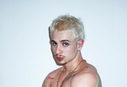 A passagem de Juliano Floss pelo BBB 26 ajudou a popularizar o termo femboy -  (crédito: Reprodução / Instagram )