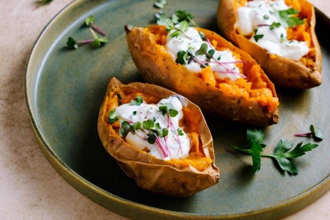 Batata-doce recheada (Imagem: Valentina_G | Shutterstock)
- (crédito: EdiCase) Batata-doce recheada (Imagem: Valentina_G | Shutterstock)
- (crédito: EdiCase)