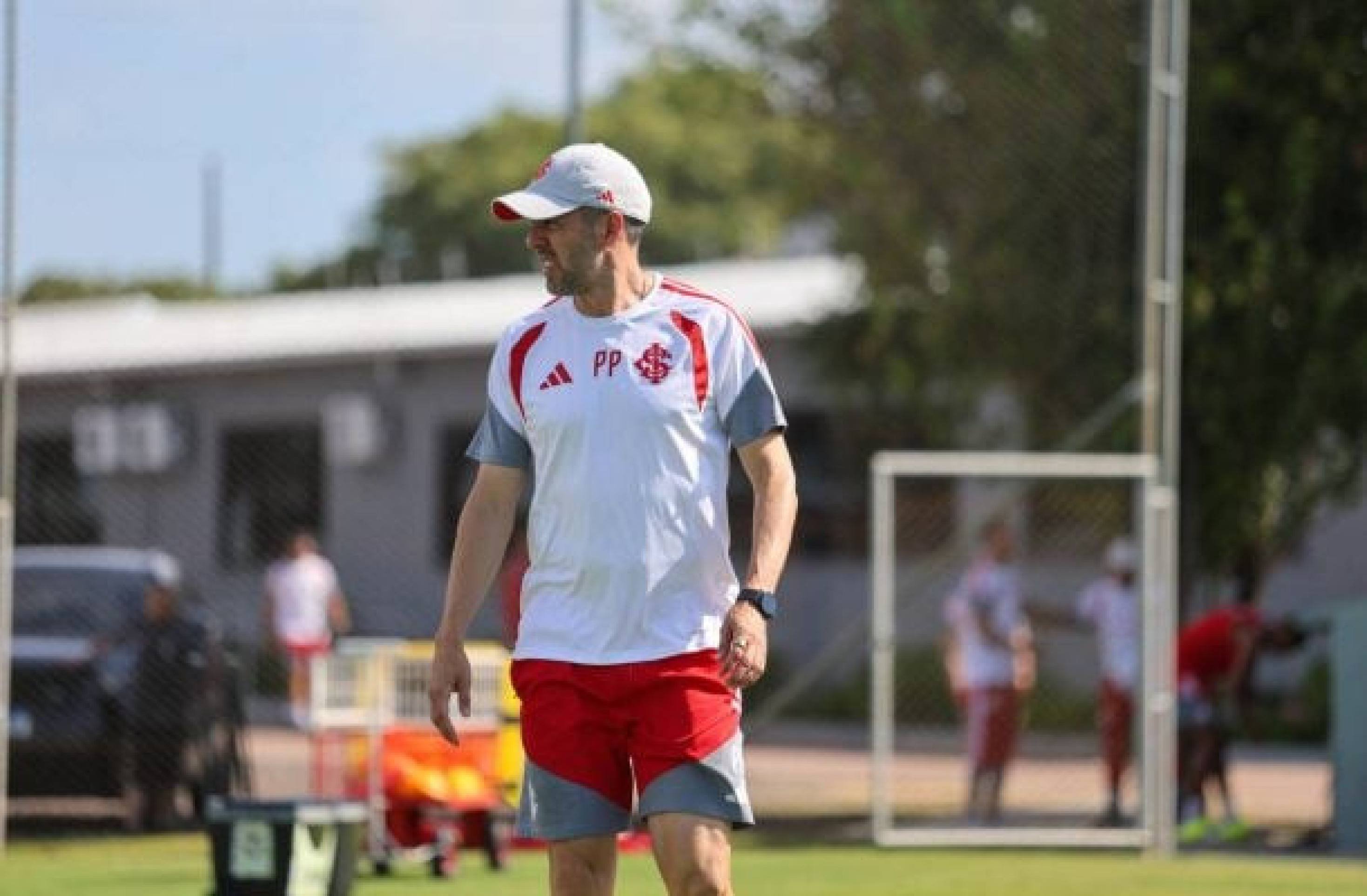 O primeiro desafio dessa nova trajetória acontece nesta quarta-feira (28), às 19h, contra o Athletico, no Beira-Rio - (crédito: Foto: Ricardo Duarte/Internacional) O primeiro desafio dessa nova trajetória acontece nesta quarta-feira (28), às 19h, contra o Athletico, no Beira-Rio - (crédito: Foto: Ricardo Duarte/Internacional)