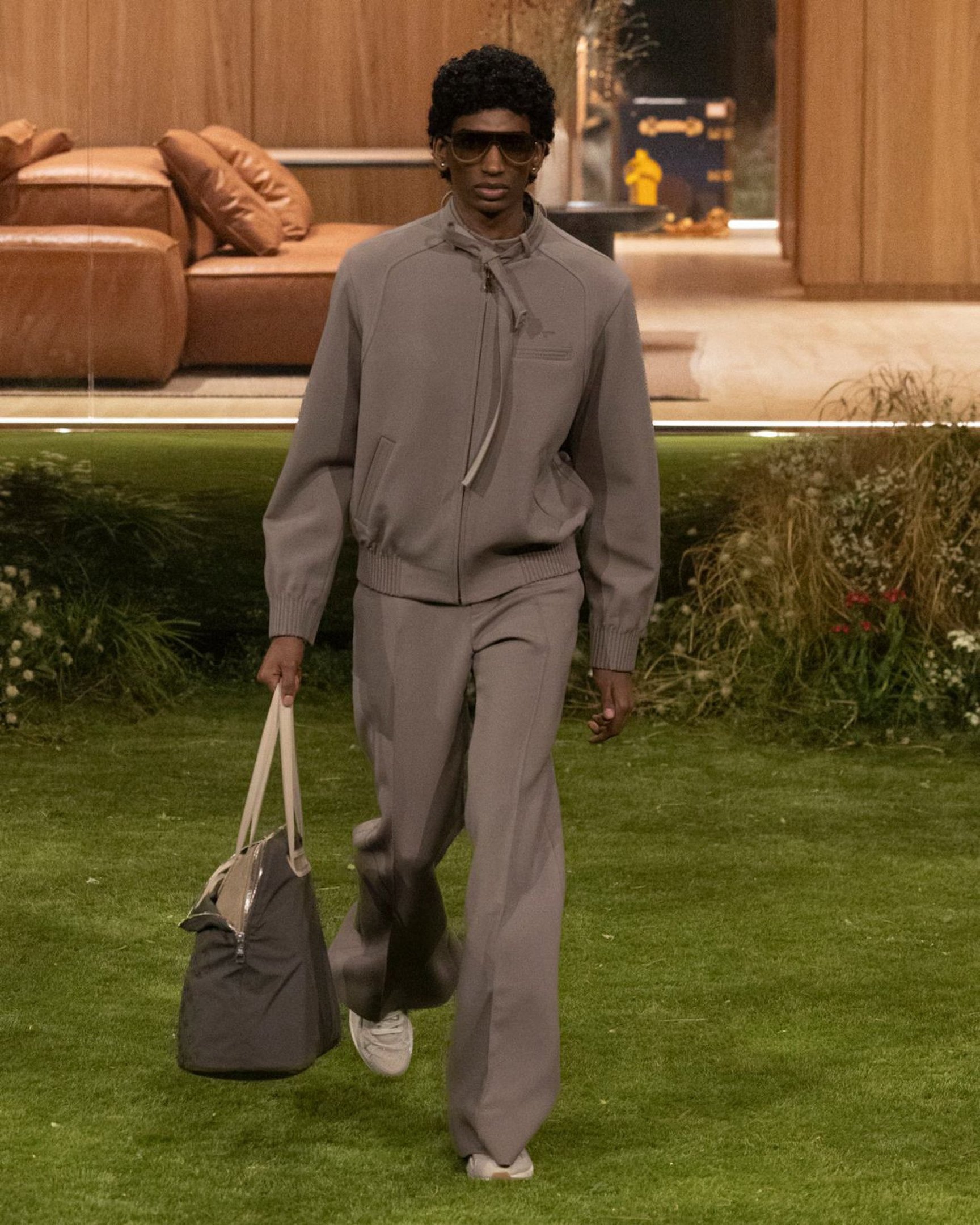 A Louis Vuitton aposta no streetwear para a passarela 
