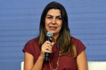 Durante o CB Debate sobre saúde mental, Carla Fragomeni, psicóloga e instrutora de mindfulness, falou sobre a importância das pausas -  (crédito: ED ALVES/CB/D.A Press)