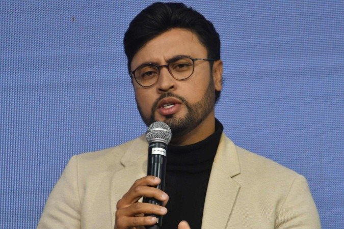 "As pessoas est&atilde;o adoecendo porque elas sequer conseguem se comunicar direto", diz Leandro Freitas Oliveira