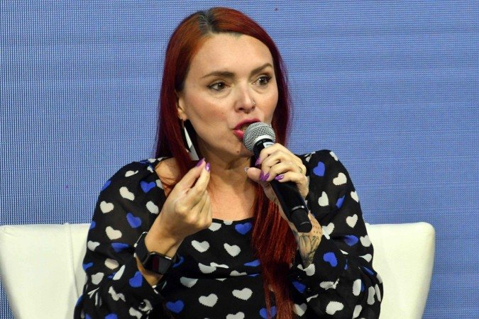 "A sa&uacute;de mental n&atilde;o &eacute; uma responsabilidade individual. Ela depende de um conjunto de fatores"
Mariana Nogueira, professora e pesquisadora da Fiocruz