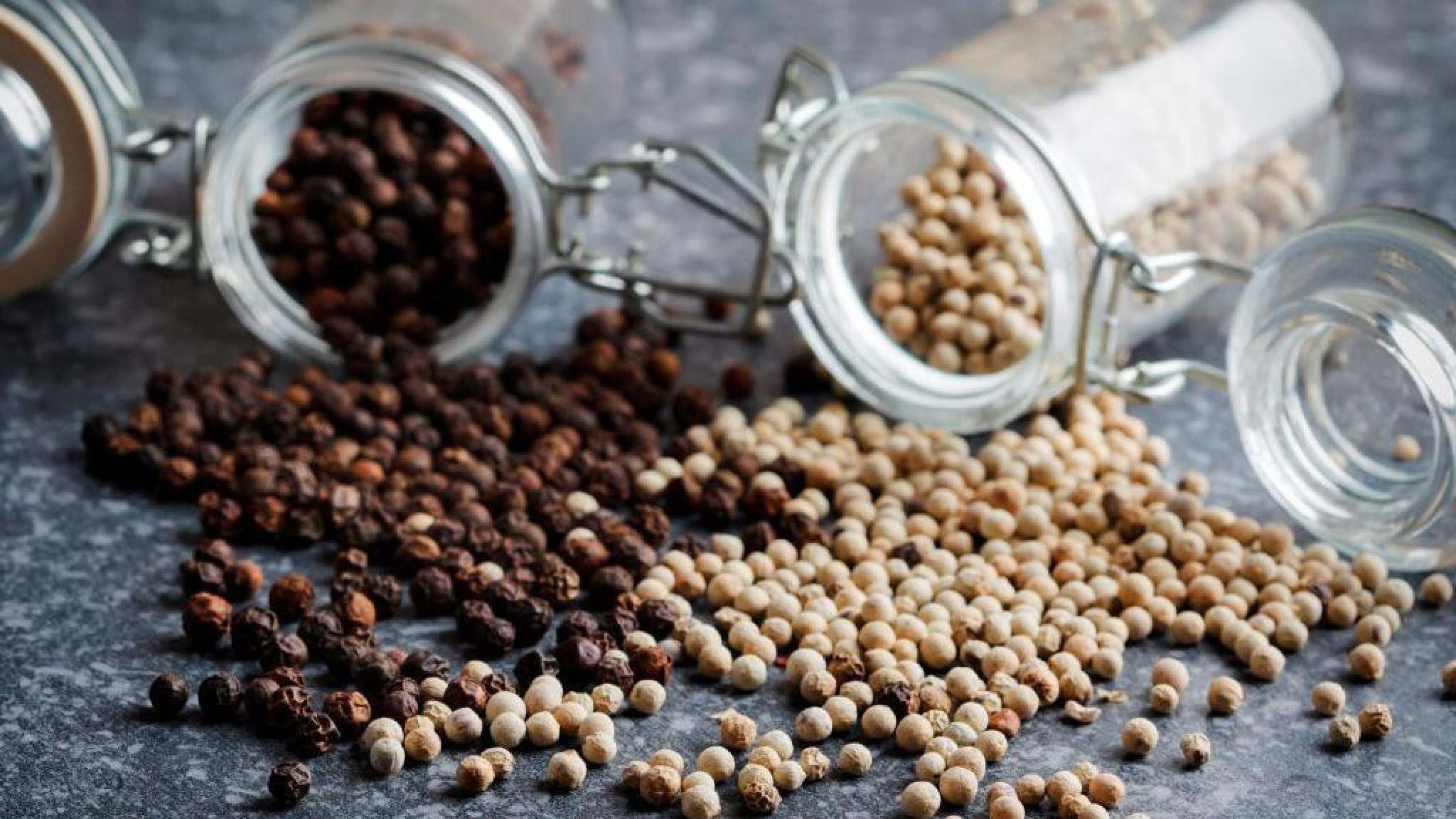 Em 1430, um quilo de grãos de pimenta custava tanto quanto um porco - (crédito: Getty Images) Em 1430, um quilo de grãos de pimenta custava tanto quanto um porco - (crédito: Getty Images)