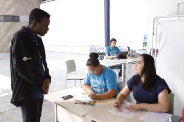 No DF, serão 37 locais de aplicação da vacina contra a febre amarela - (crédito: Jhonatan Cantarelle/Agência Saúde-DF) No DF, serão 37 locais de aplicação da vacina contra a febre amarela - (crédito: Jhonatan Cantarelle/Agência Saúde-DF)