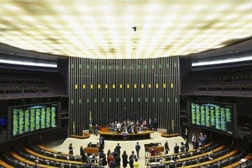 Parlamentares já se mobilizam para protocolar requerimentos em CPIs, em andamento na Casa, que miram envolvidos no caso - (crédito: Carlos Moura/Agência Senado) Parlamentares já se mobilizam para protocolar requerimentos em CPIs, em andamento na Casa, que miram envolvidos no caso - (crédito: Carlos Moura/Agência Senado)